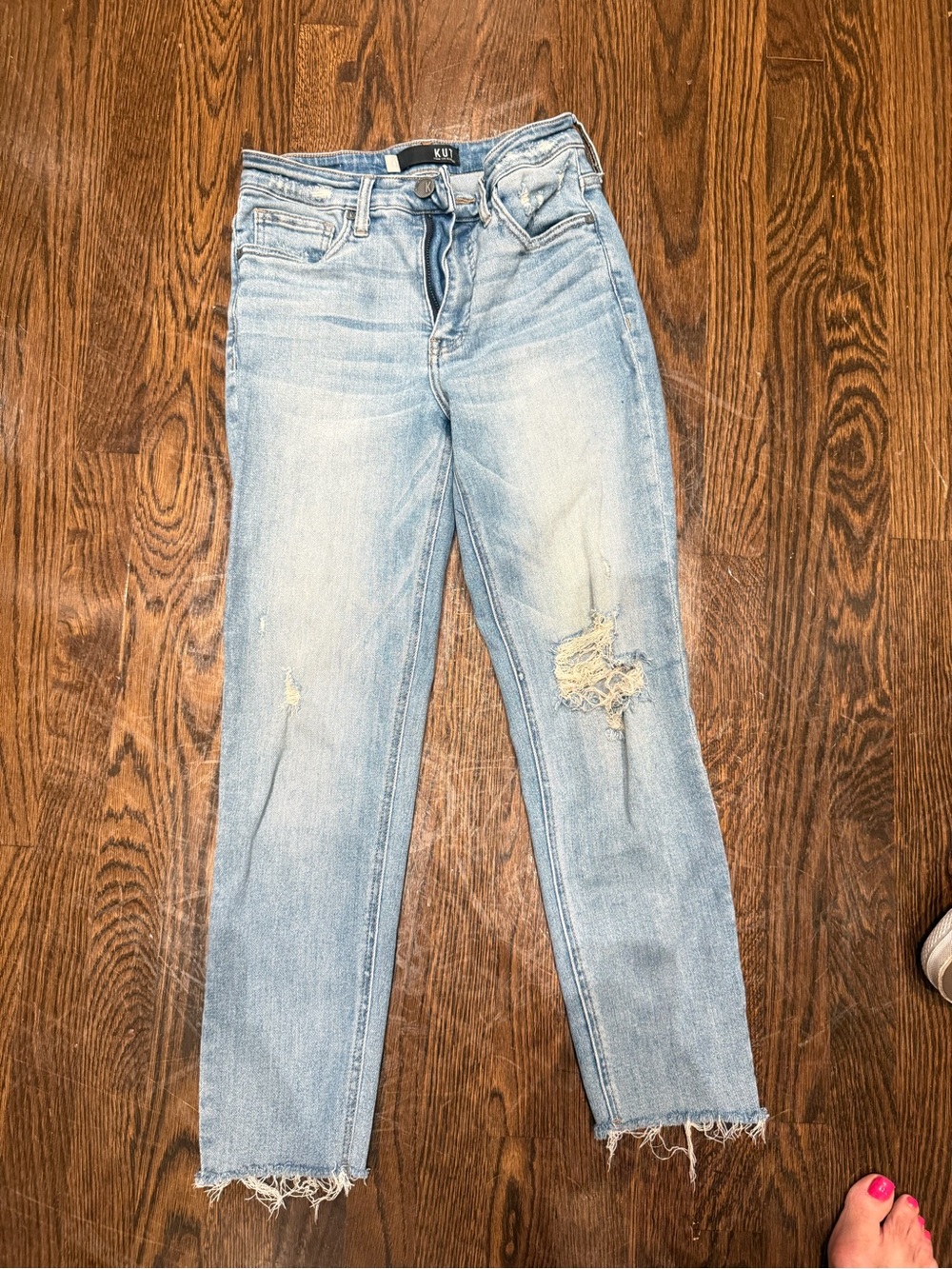 Kut from the Kloth Light Blue Distressed Straight Leg Jeans